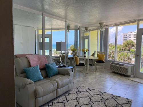 Beach Blessed - Sea View at Symphony Beach Club, Ormond Beach (foto 2)