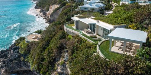 Buitenkant, Azura Bermuda in Bermuda