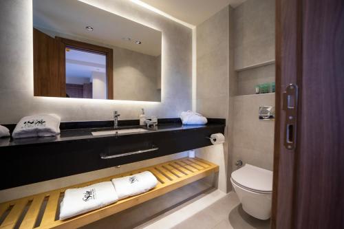 Sezz Hotels Spa Wellness - 화장실