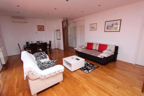 Apartment Suzana - image 6