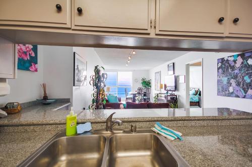Beachview Condo in San Diego, USA