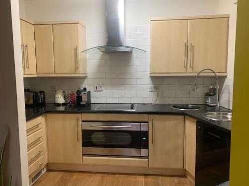 Stylish 2BR Apartment in Leeds City Centre with Town Hall Views, Leeds (foto 10)