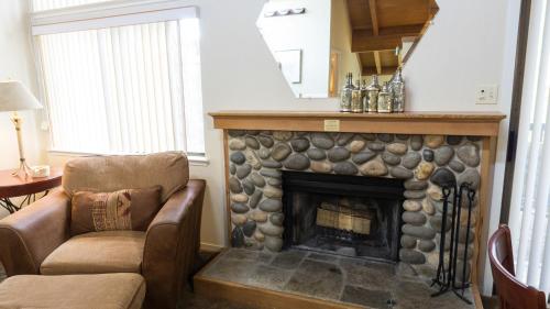 Indian Hills 6088 - image 11