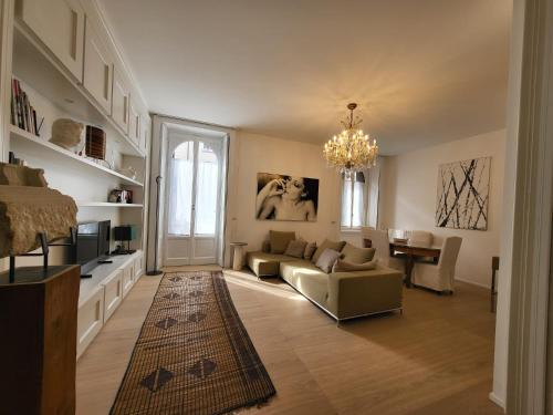 Home 29, Mediolan