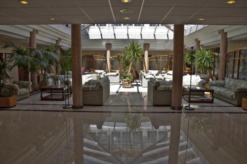 Lobby, Hotel Dona Jimena in Villarcayo