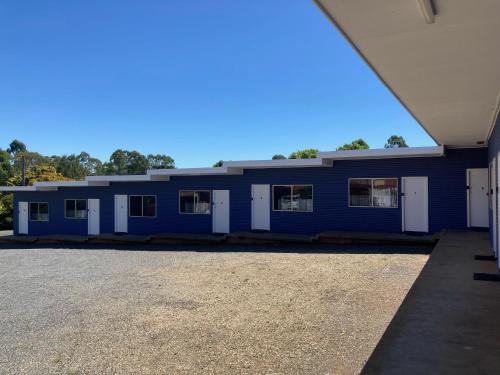 The Frontier Motel 4