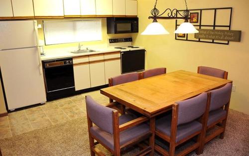 Seven Springs Stoneridge 3 Bedroom Standard Condo - Ski-In Out, Pet Friendly! condo thumb 4