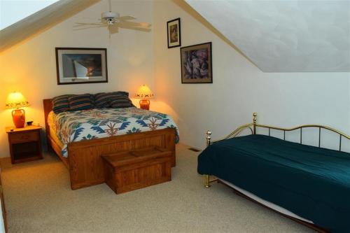 Seven Springs Meadowridge 2 Bedroom Standard Condo, Mountain Views! condo in Champion, USA