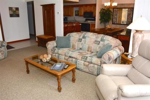 Seven Springs Deluxe Condo near Pool in Champion, USA