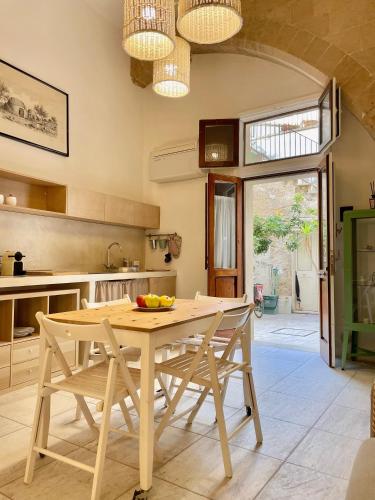 Wyposażenie, Nohi's House in the historic center in Lecce