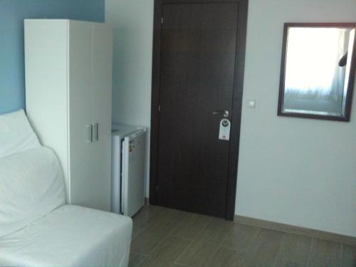 Hostal Cubelles - image 7