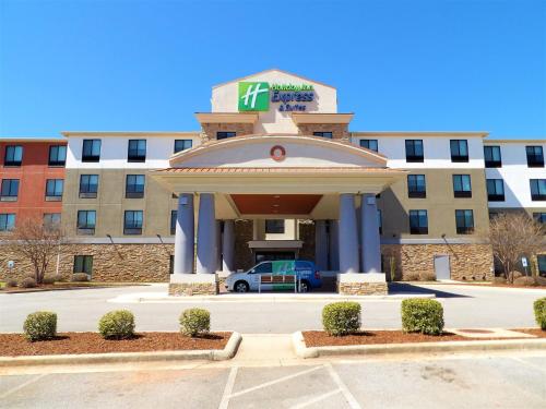 Holiday Inn Express & Suites - Huntsville Airport, an IHG Hotel