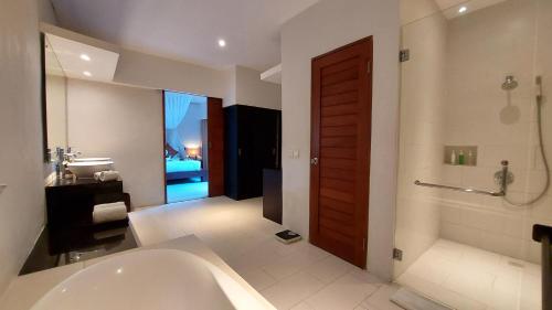 One-Bedroom Villa with Private Pool image 10
