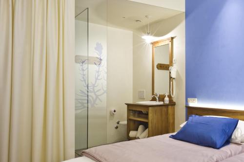 1 king bed