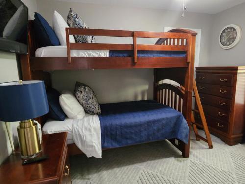 Stay at The Prime Retreat - Best in Class in College Park, USA