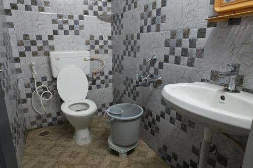 Phòng tắm, Lazo Resort ,Kodaikanal in Kodaikanal