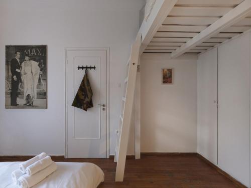 Fyllis17 - Cozy apartment in the heart of Athens - image 5