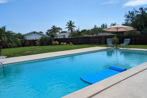 Pool home on the Bay, large private yard near AMI, Bradenton (foto 4)