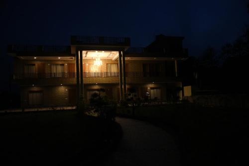 Vasant Corbett Resort