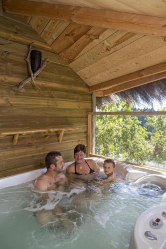 Auberge La Tomette The Originals Relais - image 14