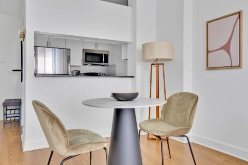 UWS 1BR w Gym Doorman nr Julliard NYC-835 in New York, USA