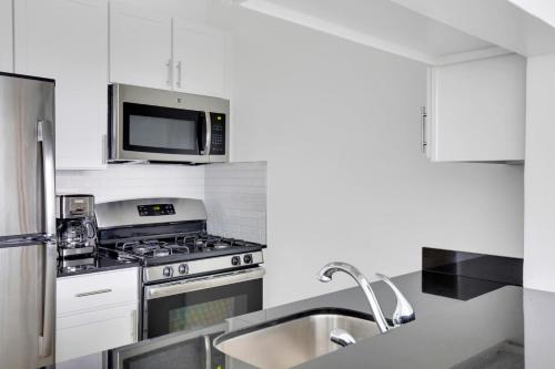 UWS 1BR w Gym Doorman nr Julliard NYC-835 in New York, USA