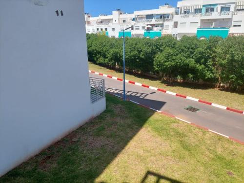 Appartement avec piscine in มูฮัมเมดิอา