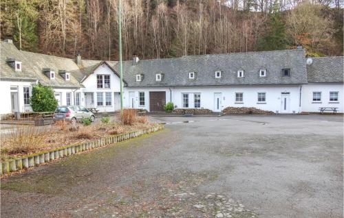 2 Bedroom Awesome Apartment In Monschau