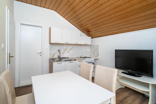مطبخ, Guest House Daniela in ملينى