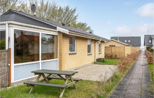  Stunning Home In Glesborg With 3 Bedrooms And Wifi in 8585 Glesborg