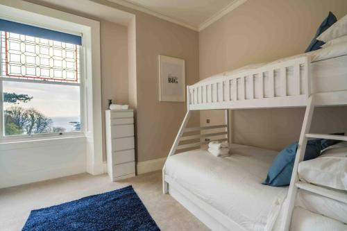 Beautiful Beach side Apartment Beautiful Beach side Apartment