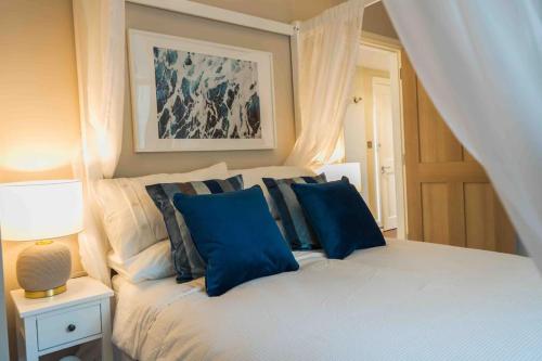 Beautiful Beach side Apartment Beautiful Beach side Apartment