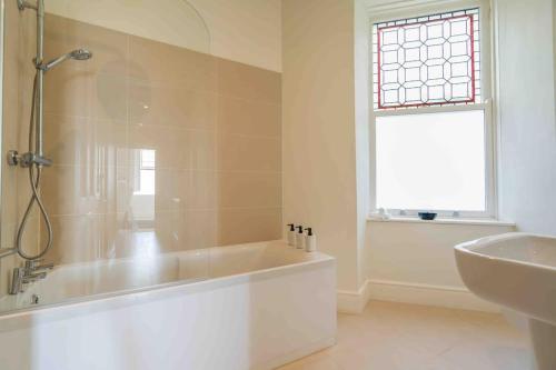 Beautiful Beach side Apartment Beautiful Beach side Apartment