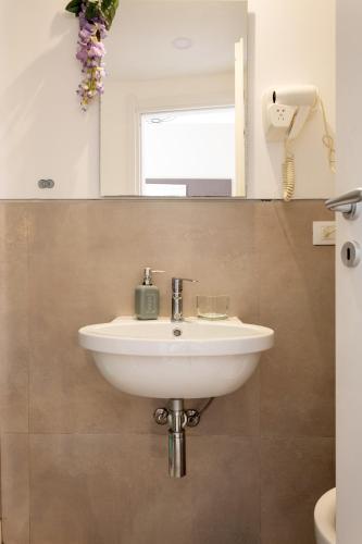 B&B Massimocentro - image 12