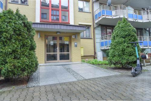 One-Bedroom Apartment image 1