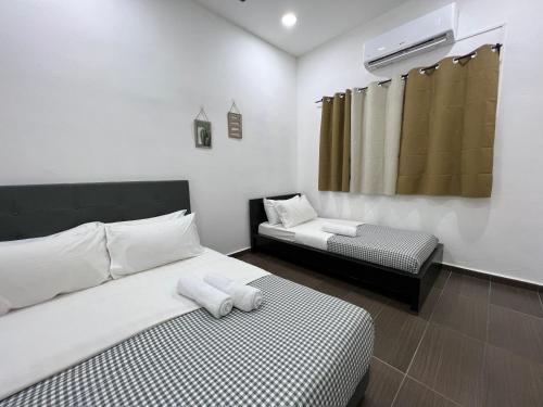 3 bedroom landed beside Jonker Taman Kota Laksamana 150A by Myplace 3 bedroom landed beside Jonker Taman Kota Laksamana 150A by Myplace