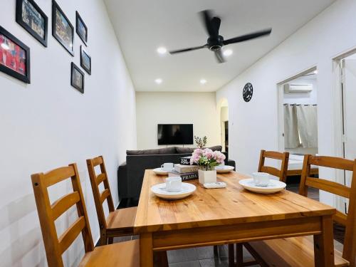 3 bedroom landed beside Jonker Taman Kota Laksamana 150A by Myplace 3 bedroom landed beside Jonker Taman Kota Laksamana 150A by Myplace