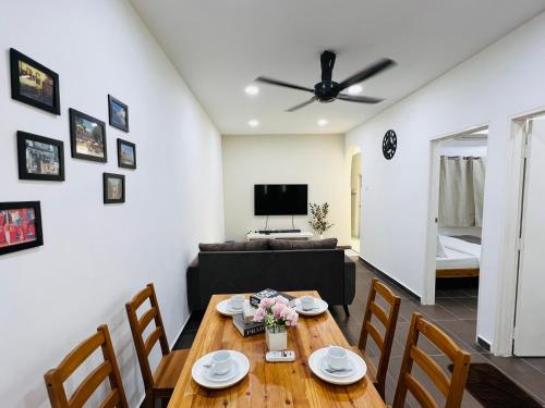 3 bedroom landed beside Jonker Taman Kota Laksamana 150A by Myplace 3 bedroom landed beside Jonker Taman Kota Laksamana 150A by Myplace