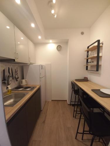 Sancho Leone in ชุการิกา