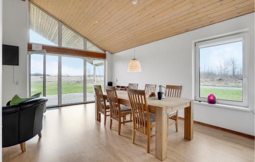  Amazing Home In Videbæk With Wifi in Videbæk