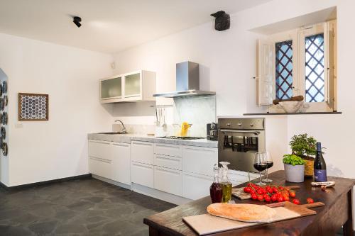 Etna Retreat