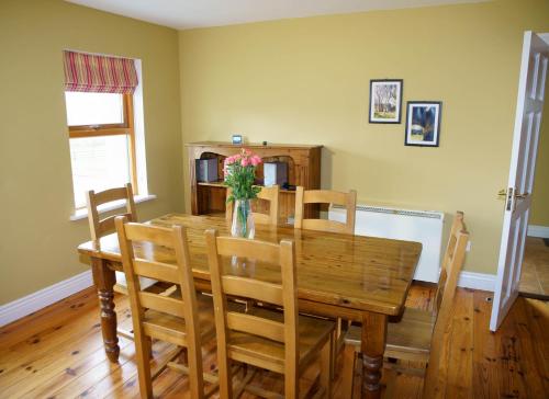 Dingle Courtyard Holiday Homes 3 Bed