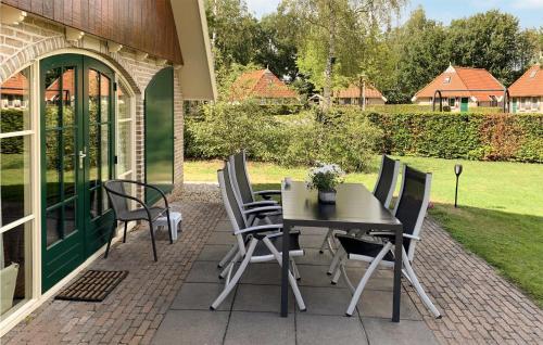  Amazing Home In Ijhorst With Kitchen, Unterkunft in IJhorst