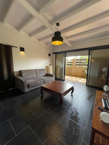 Appart Damazonie T1BIS calme idéalement situé (Appart Damazonie T1BIS calme idealement situe) in Remire-Montjoly