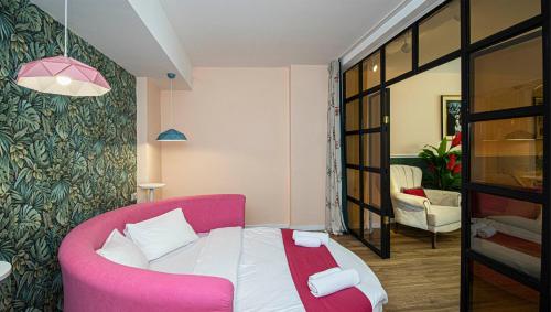 Stylish Apartment At Rustaveli Avenue