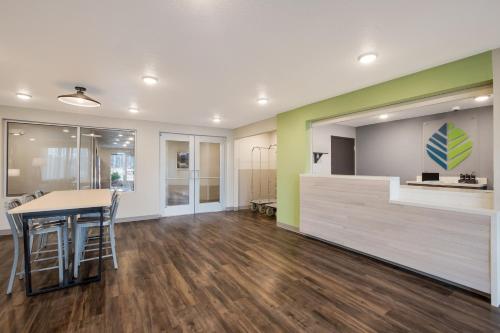 WoodSpring Suites South Brunswick - Princeton - image 8