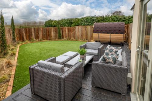 Faciliteiten, Designer Cotswold post house with external sauna in Didmarton