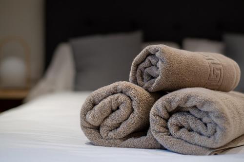 MIKKA CLOS MIKKA CLOS