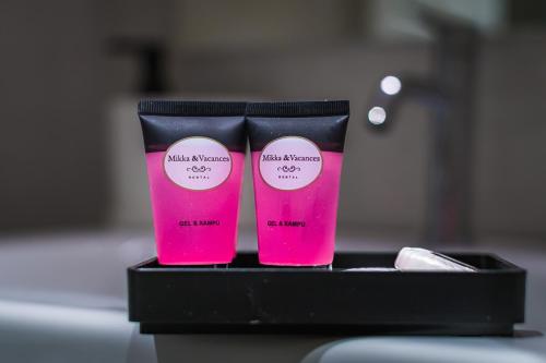 MIKKA CLOS MIKKA CLOS