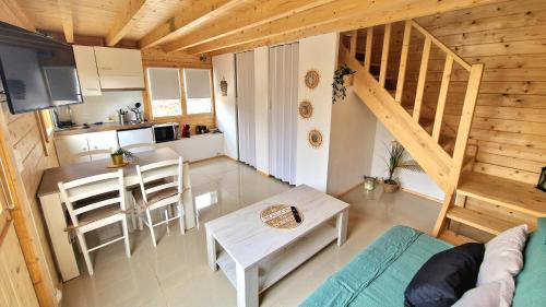 Kitchen, Chalet Marseille hauteur in Saint-Marcel